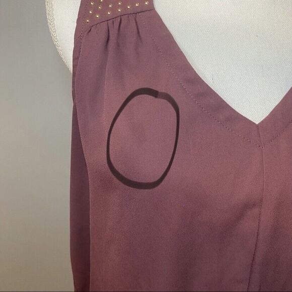 Rue 21 Burgundy Short Sleeve Blouse with Gold Beads - Picture 4 of 8